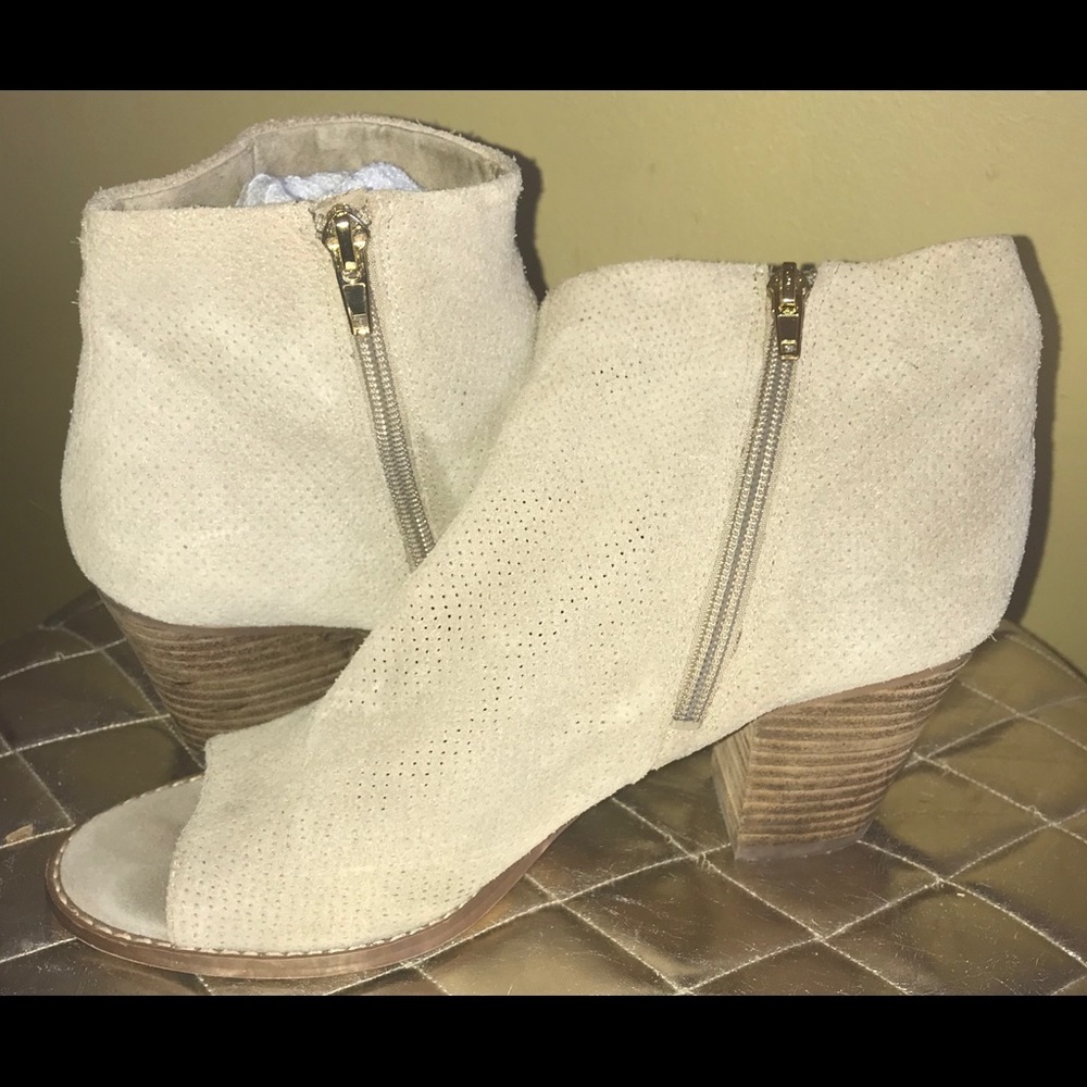 🌟Crown Vintage Booties